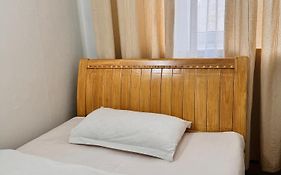 Khongor Guest House & Tours